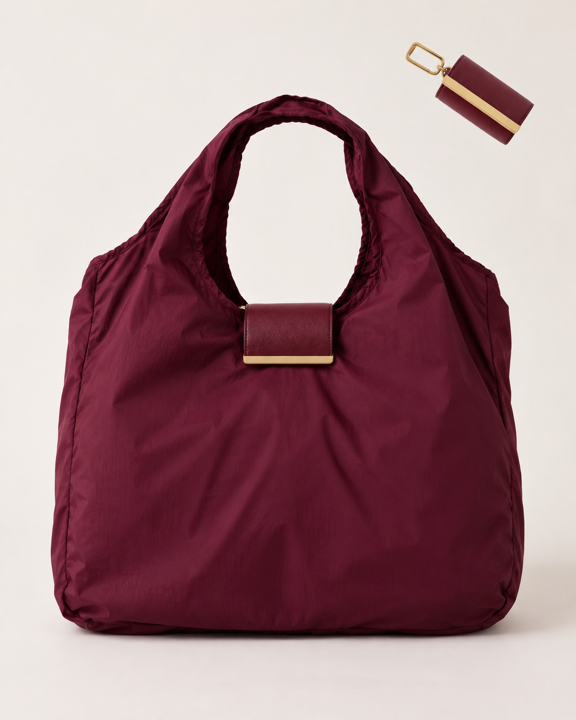 FoldAway™ — The Tote That Fits Anywhere
